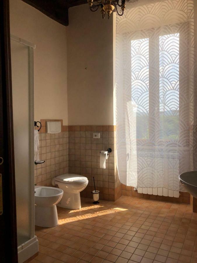 Casa Vacanze La Torretta Sutri Ngoại thất bức ảnh